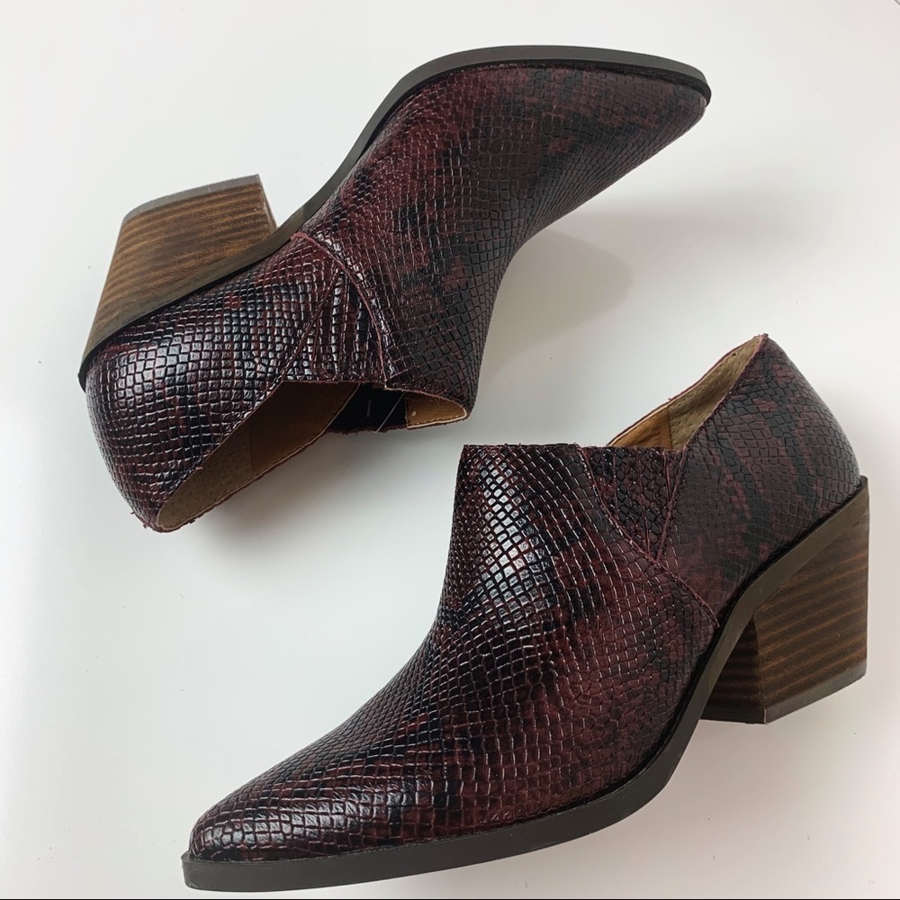 LUCKY BRAND Snake Skin Slip On Booties Size 7